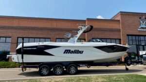 (U4177) 2024 Malibu Boats 26 LSV